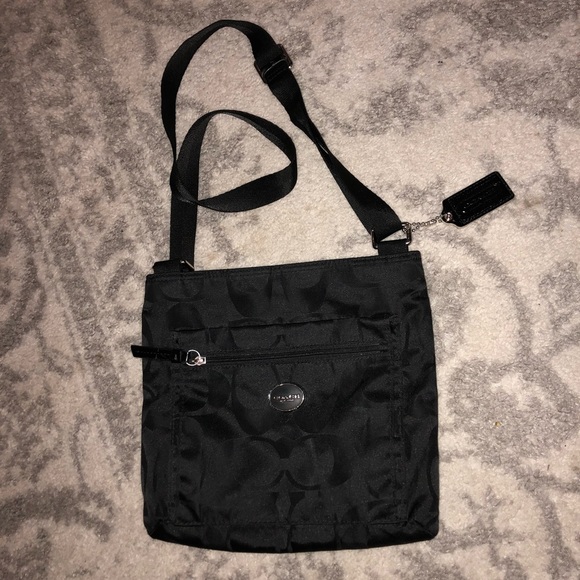 Coach Handbags - Black Coach Messenger Crossbody bag